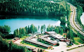 Hotelli Isovalkeinen